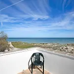 Dei Fanti On The Sandy - Happy